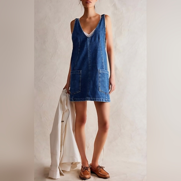Dresses & Skirts - Blue Denim Dress
